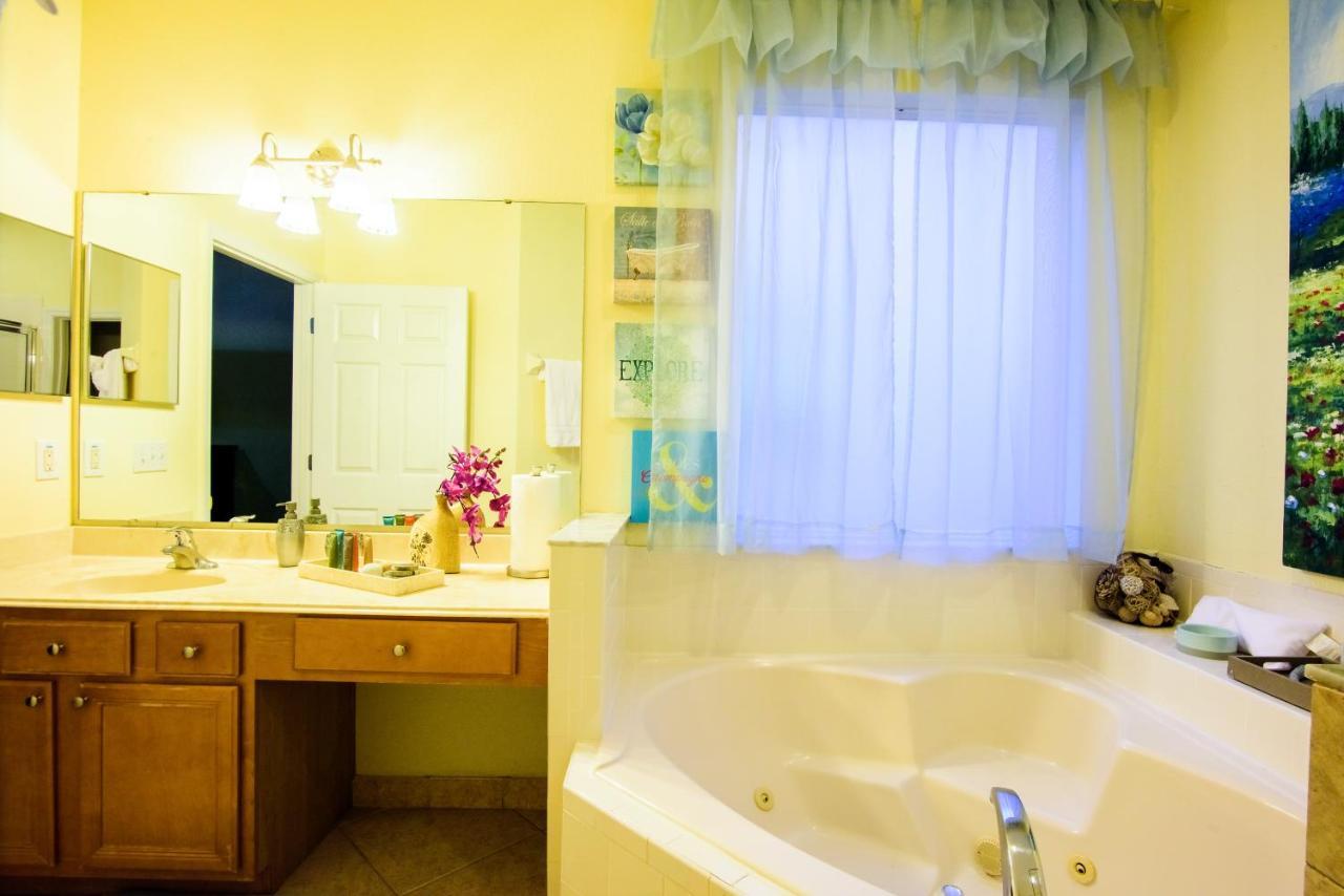 Group Friendly 8Br Home With Private Pool 5 Miles To Disney Кіссіммі Екстер'єр фото